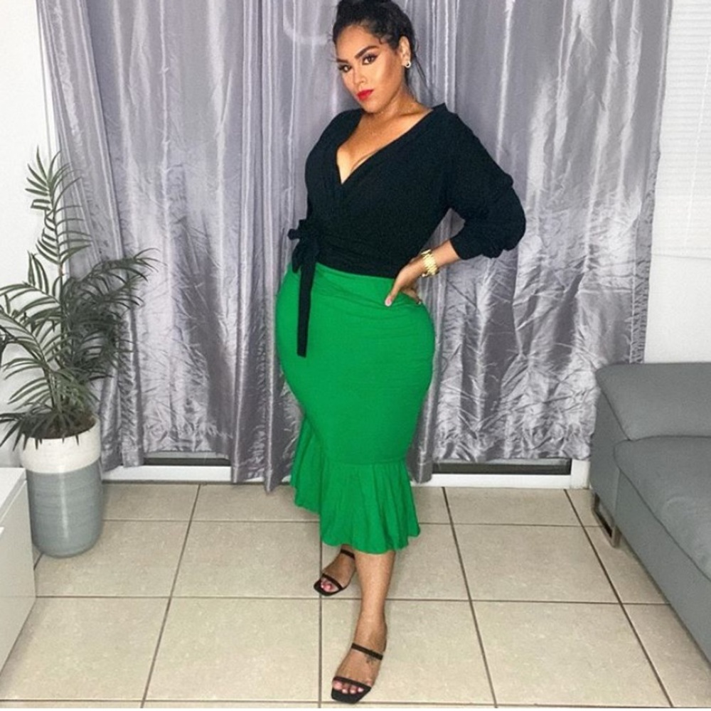 Rebdolls Kelly Green Ruffle Flounce Hem Midi Skirt EUC 1X